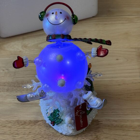 JCPENNEY HOME COLLECTION LIGHTED ACRYLIC SKIING SNOWMAN W/BOX-RAINBOW COLORS! - Picture 4 of 15